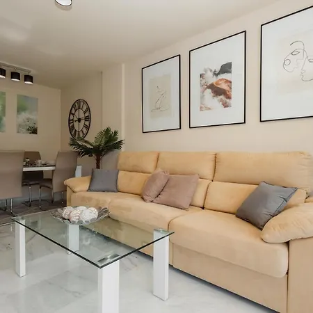 Apartment, With Indoor Pool, Jacuzzi, Sauna And Gym, In Benahavis Apartamento