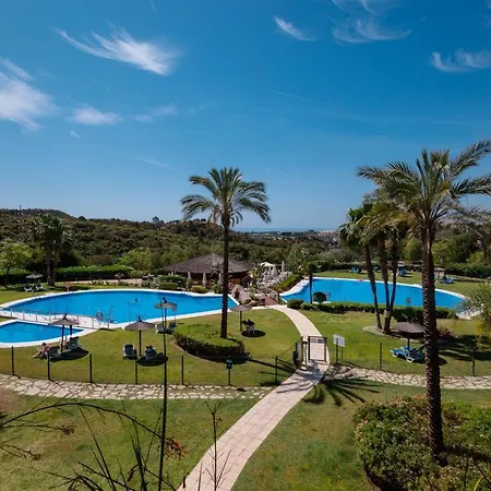 Apartamento Apartment, With Indoor Pool, Jacuzzi, Sauna And Gym, In Benahavis *