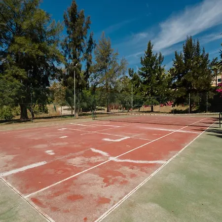 Apartment, With Indoor Pool, Jacuzzi, Sauna And Gym, In Benahavis Estepona