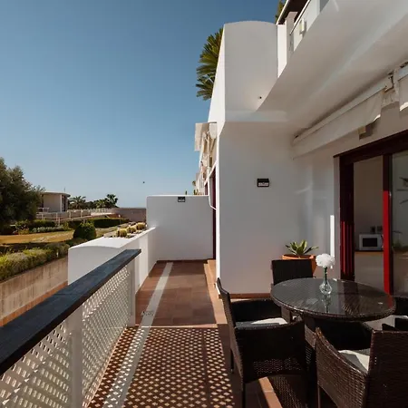 Apartment, With Indoor Pool, Jacuzzi, Sauna And Gym, In Benahavis * Εστεπόνα