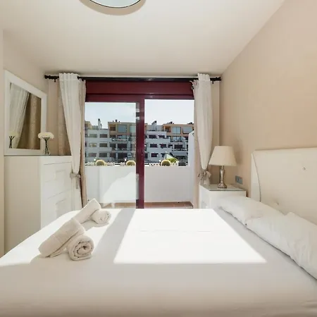 Apartment, With Indoor Pool, Jacuzzi, Sauna And Gym, In Benahavis Διαμέρισμα *